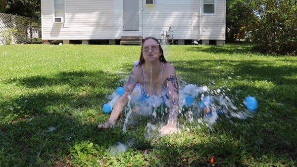 Even meekijken bij de nieuwe hobby van de buurvrouw