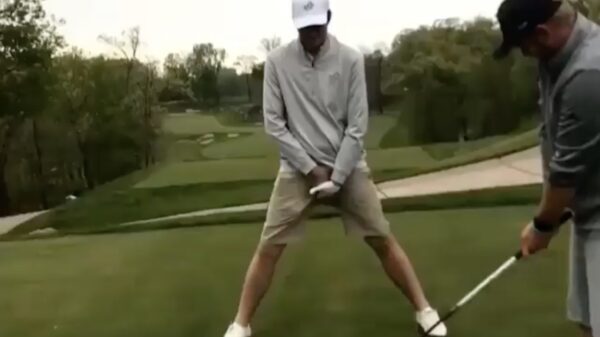 Waaghals kan een nieuw scheenbeen uitzoeken na mislukt goltrucje