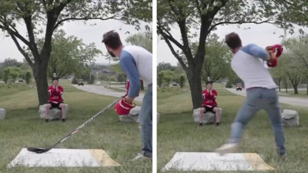 Voor dit 'hockey trust shot' heb je wel ballen van staal nodig