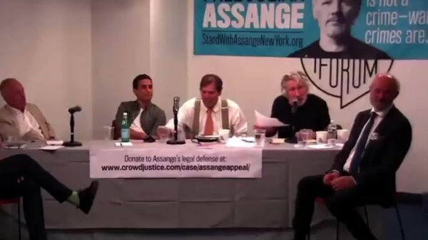 Muzieklegende Roger Waters wijst Mark Zuckerberg op knap onsubtiele wijze af