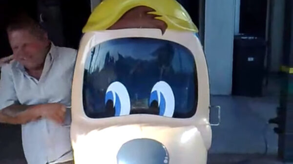 Waarom volwassenen niet in een kinderattractie horen