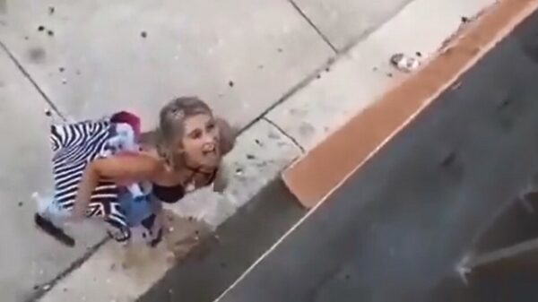 Shotje sangria vanaf het balkon komt behoorlijk hard aan