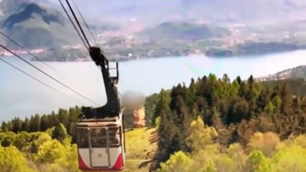 Bizarre beelden opgedoken van dodelijke kabelbaanongeluk Italië