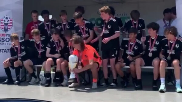 Oranje en kampioensbekers, het blijft een lastige combinatie