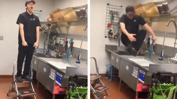 Ook fastfoodmedewerkers moeten afkoelen in deze hitte