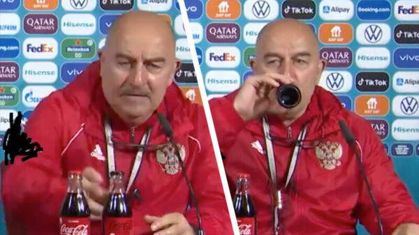 De coach van Rusland geeft het goede voorbeeld tijdens persco