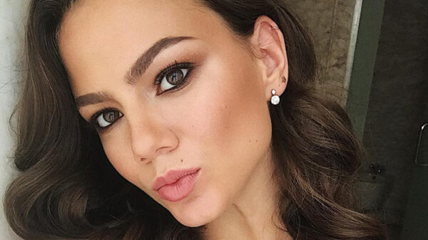 Het nieuwe speeltje van Johnny Depp is de 30 jaar jongere Russische GoGo-danseres Polina Glen