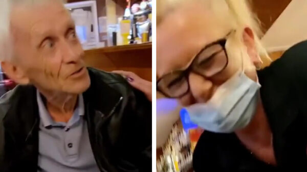 "Hey serveerster pas eens op, je stond op mijn teen!"