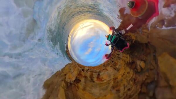 360-graden dronepr0n ziet er behoorlijk trippy uit