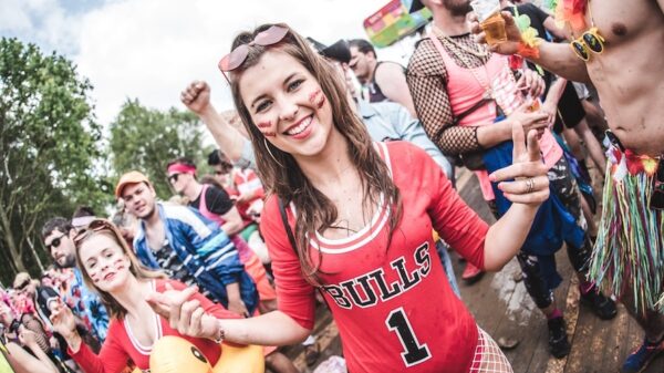 De lijn-up (en gratis tickets) van het foutste verkleedfeest van Holland: Kamping Kitsch Club