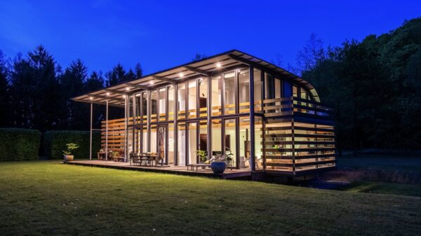 Altijd al in een 'modern landhuis' willen wonen? Dit is je kans!