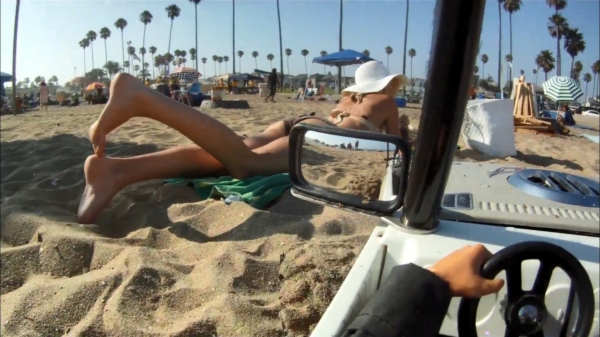 Uit de oude doos: nerd met straatvrees kan toch gewoon naar het strand