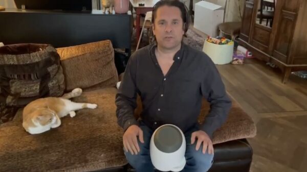 Ook Hans teeuwen biedt zijn excuses aan voor het slavernijverleden