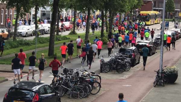 Je had één taak: 2000 marathonlopers verkeerde kant op gestuurd in Utrecht