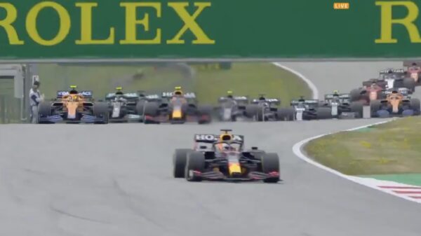 En dat is 5! Verstappen wint wéér de GP van Oostenrijk