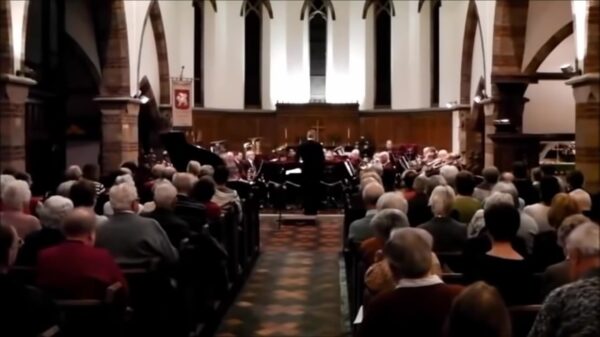 Web classic: die keer dat de trombonespeler moest niezen