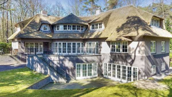 Superdikke villa in Blaricum te koop voor slechts 5,5 miljoen euro