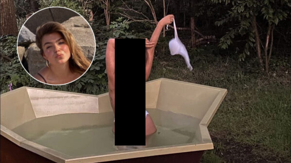 Bij Abbey Hoes in het bubbelbad zijn bovenstukjes compleet overbodig