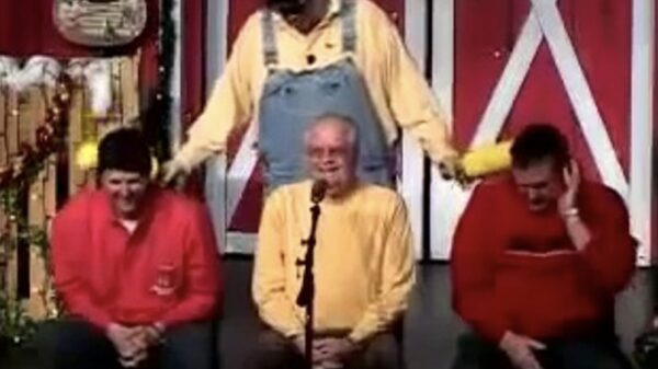 Web classic: de man met het meest hilarische lachje aller tijden