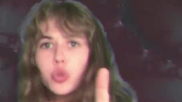 De muzikale monsterhit van de week: Caroline Konstnar - The STD Song