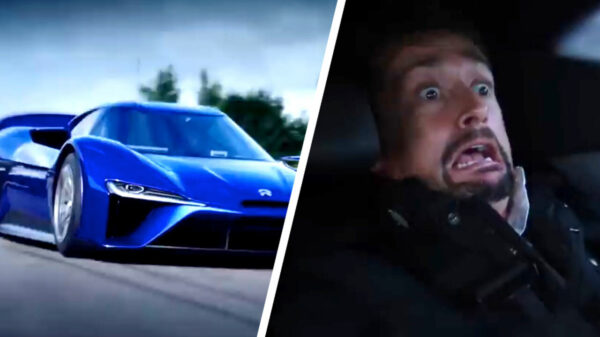 Richard Hammond knalt met 320 km/u in de volledig elektrische NIO EP9 supercar