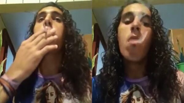 Stoertje showt jullie even zijn zieke rookskills