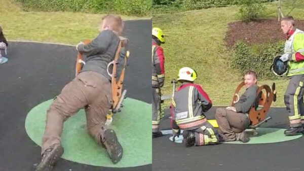 Papa zit met zijn dikke reet vast in een kinderspeeltoestel