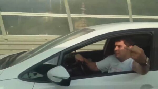 Kickstart je weekend eens met een heerlijke karmacompilatie