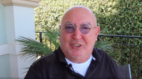 Harry Vermeegen geeft zijn ongezouten mening over de kopschoppers op Mallorca