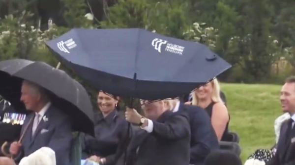 De avonturen van Boris Johnson en de paraplu