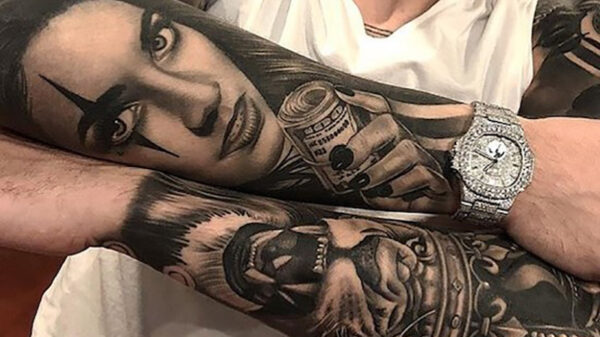 Liefhebbers van tatoeages komen weer volledig aan hun trekken (112)