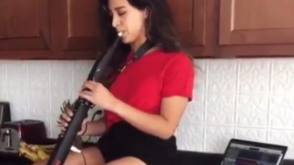 Even lekker losgaan op de saxamaphone