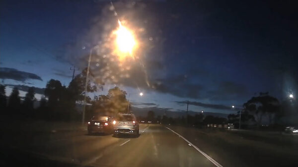 Note to self: check altijd eerst je buitenspiegel als je van rijstrook wisselt