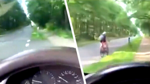 Automobilist maakt statement bij wielrenner die lekker op de weg fietst