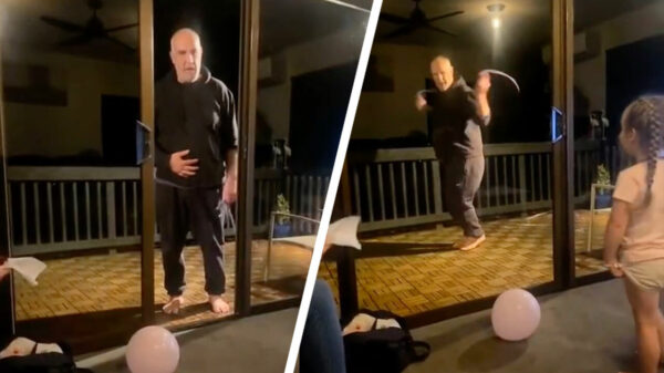 Opa showt dat 'ie nog steeds een echte pro in touwtjespringen is