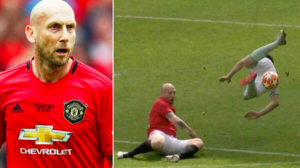 Jaap Stam laat tijdens benefietwedstrijd van Manchester United zien dat hij nog steeds een killer is!