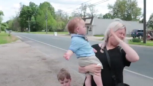 Koter mept zijn moeder like it's hot