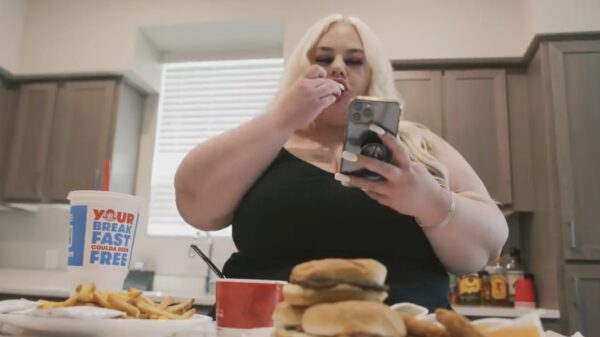 Plus-size model Olivia Jaide verdient meer dan 120.000 dollar per jaar