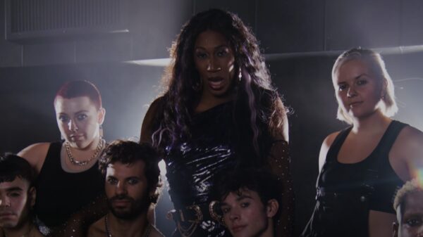 Eindelijk na bijna 40 jaar: de woke-versie van "It's raining men"