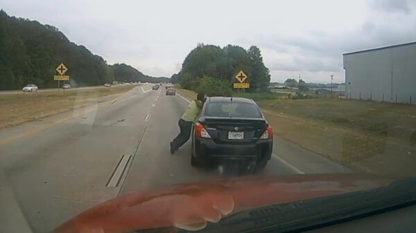 Uit de oude doos: road rage eindigt met onvrijwillig ritje over de snelweg