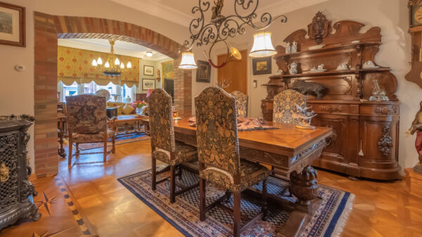 Voor slechts €349.000,- woon je in deze Limburgse 'maison' met eigen wijngaard