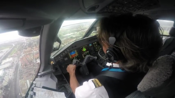 Piloot met skills weet zijn kist in een storm veilig aan de grond te zetten