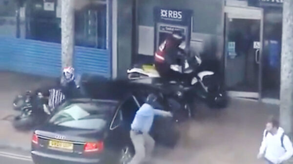 Bankovervallers worden keihard geramd door de Engelse Flying Squad