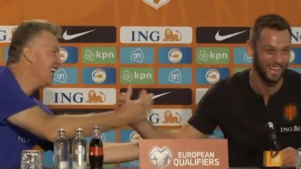 Zeg Stefan, is Louis van Gaal al wat milder geworden eigenlijk?