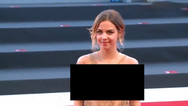 Belgische actrice maakt indruk op filmfestival, maar dat is niet zozeer vanwege haar acteerkwaliteiten