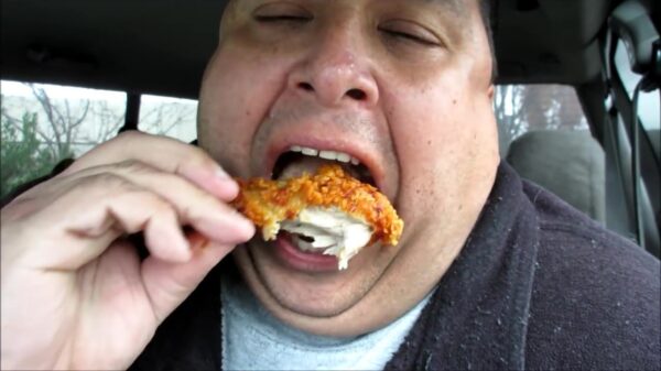 Na deze onsmakelijke KFC-review heb je geen zin in kip meer