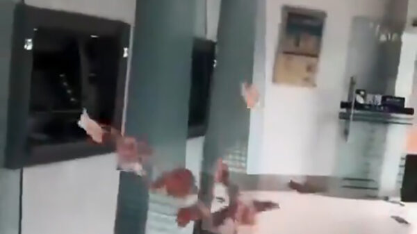 Geldautomaat is vandaag in een gulle bui