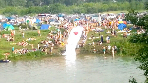 Uit de oude doos: een Russische waterbaan zoals je ze alleen in Rusland ziet