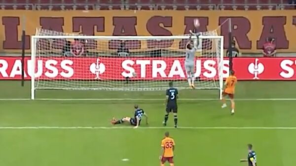Lullig momentje in Europa League voor Lazio-keeper Thomas Strakosha