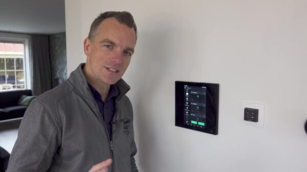 Een dikke rondleiding door het meest slimme huis van Nederland